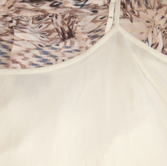 Curations Ikat peach 🍑 ruffle front top XL - Picture 12 of 13